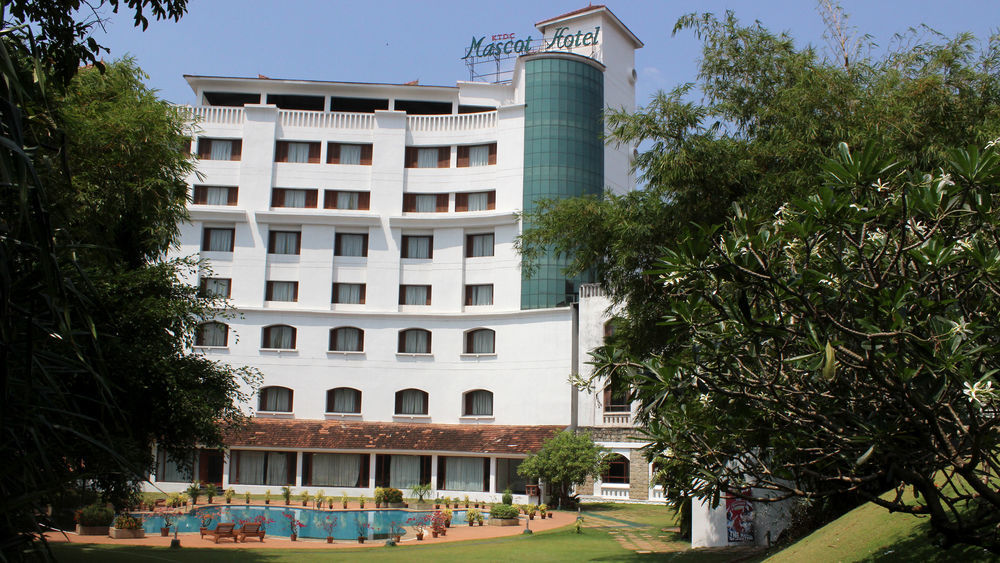 The Mascot Hotel - A Heritage Living Experience Thiruvananthapuram Exterior photo