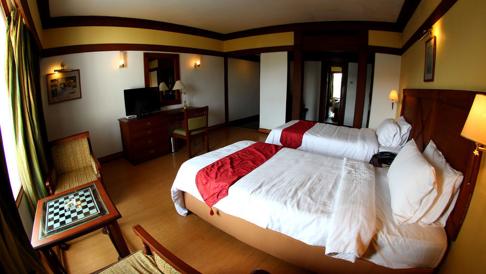 The Mascot Hotel - A Heritage Living Experience Thiruvananthapuram Exterior photo